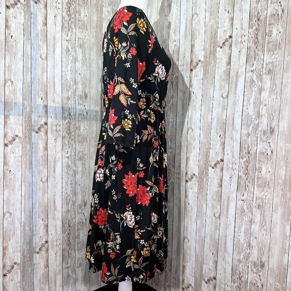 Women's French Grey Maternity Dress | Medium | Black | Floral | Stretch - Picture 3 of 13